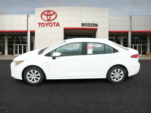 New 2026 Toyota Corolla LE image 9