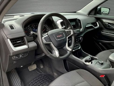 Used 2024 GMC Terrain SLE AWD/4WD image 16
