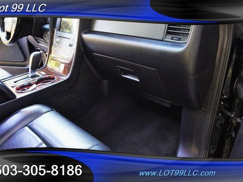 Used 2017 Lincoln Navigator Select AWD/4WD image 37