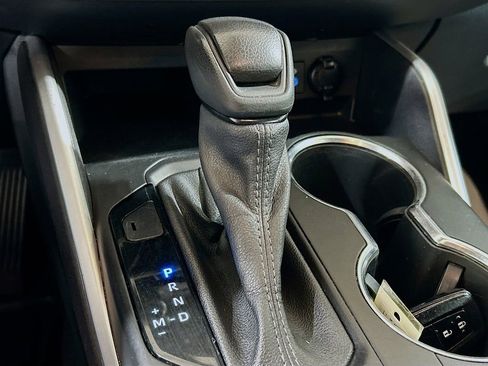 Used 2022 Toyota Highlander L FWD image 14