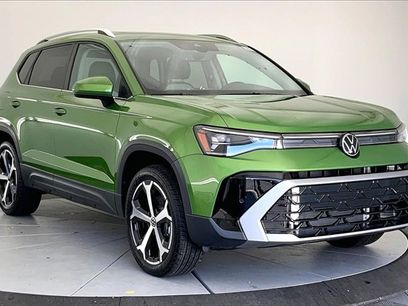 New 2025 Volkswagen Taos SEL