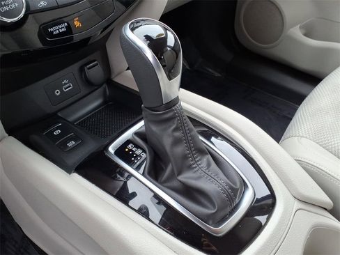 Certified 2022 Nissan Rogue Sport SV w/ Technology Package image 16