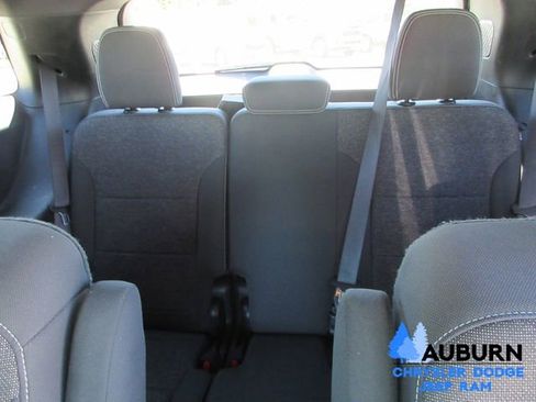 Used 2025 Chevrolet Traverse LT w/ Midnight/Sport Edition image 24