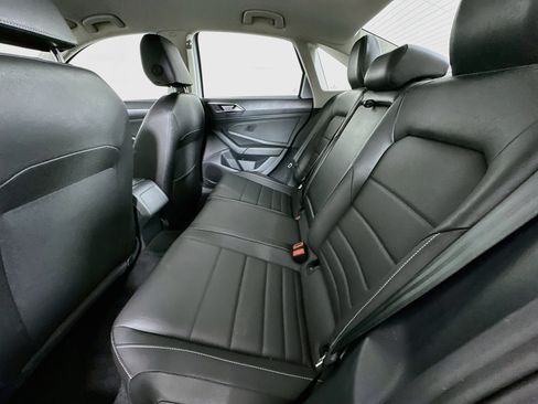 Used 2024 Volkswagen Jetta SE FWD image 26