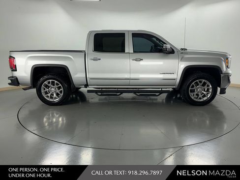 Used 2017 GMC Sierra 1500 SLT w/ Suspension Package, Off-Road AWD/4WD image 5