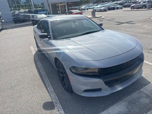 Used 2022 Dodge Charger SXT w/ Blacktop Package RWD image 4