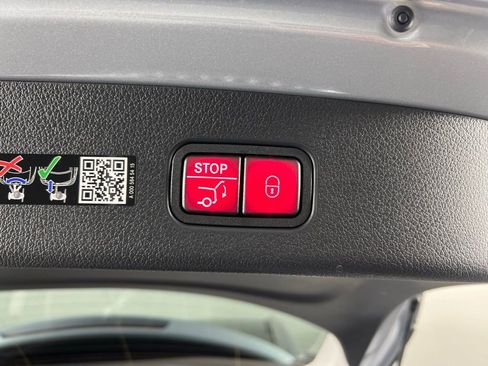 New 2026 Mercedes-Benz GLC 300 4MATIC image 25