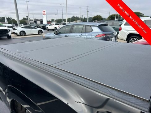 Used 2024 Nissan Frontier S RWD image 4