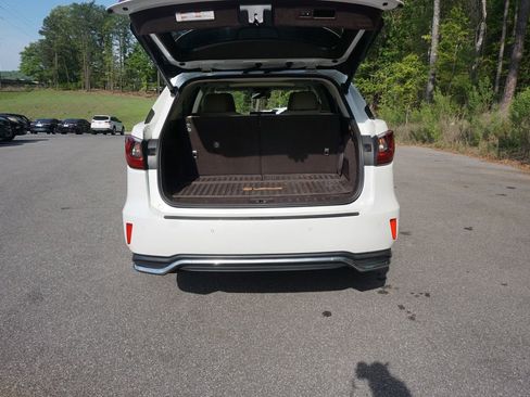 Used 2020 Lexus RX 350L Premium w/ Premium Package image 16