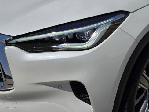 Used 2021 INFINITI QX50 Sensory image 36