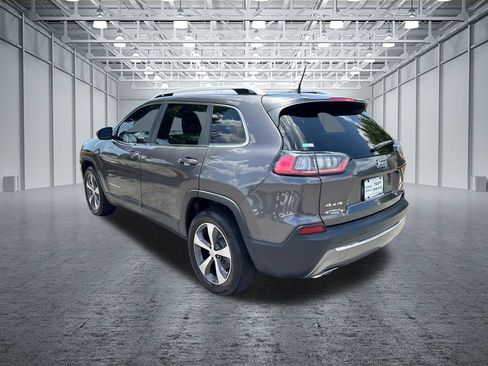 Used 2019 Jeep Cherokee Limited AWD/4WD image 5