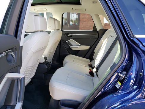 Used 2022 Audi Q3 2.0T Premium Plus w/ Premium Plus Package image 11