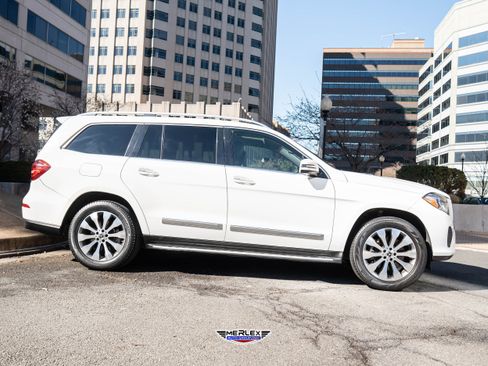 Used 2017 Mercedes-Benz GLS 450 4MATIC w/ Premium Package image 8