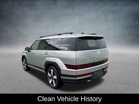 Used 2025 Hyundai Santa Fe Limited AWD/4WD image 3