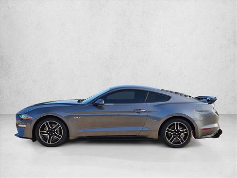 Used 2021 Ford Mustang GT RWD image 9