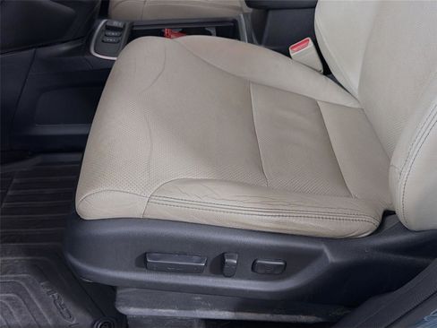 Used 2015 Honda CR-V Touring image 15