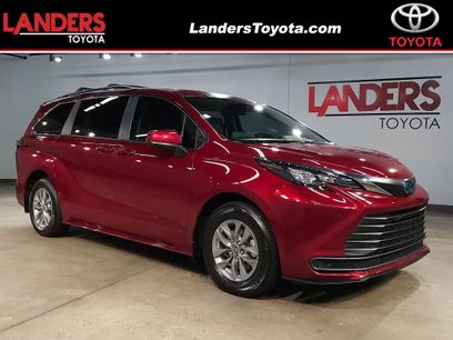 Used 2024 Toyota Sienna LE