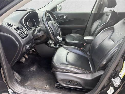 Used 2018 Jeep Compass Limited AWD/4WD image 10
