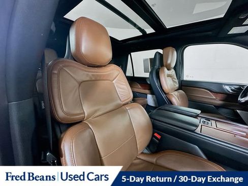 Certified 2023 Lincoln Navigator L Reserve image 32
