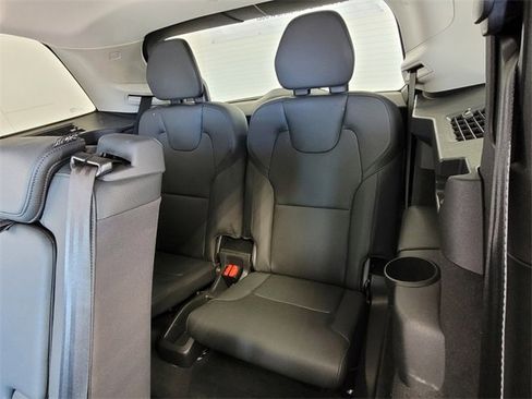 Certified 2025 Volvo XC90 B6 Ultra image 15