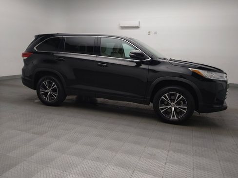 Used 2019 Toyota Highlander Plus image 11