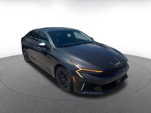 Used 2025 Kia K5 LXS FWD image 3