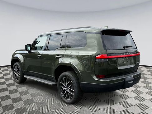 Used 2024 Lexus GX 550 w/ Accessory Package (2T) image 4