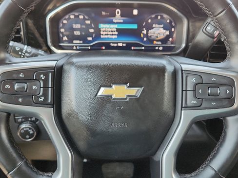 Used 2023 Chevrolet Silverado 1500 LT AWD/4WD image 19