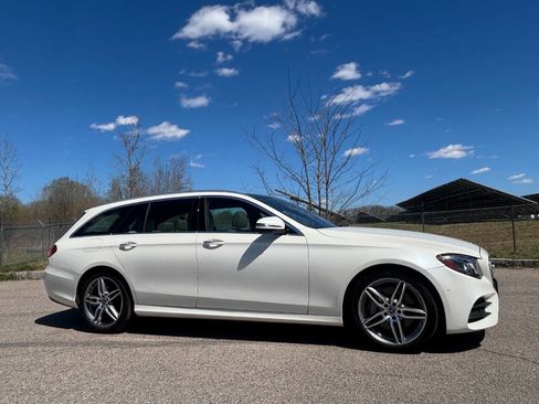 Used 2019 Mercedes-Benz E 450 4MATIC Wagon image 7