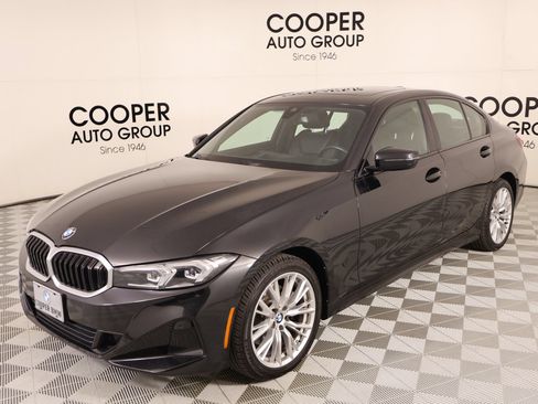 Used 2023 BMW 330i xDrive Sedan AWD/4WD image 11