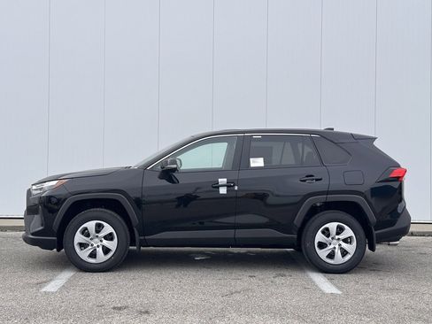 New 2025 Toyota RAV4 LE image 2