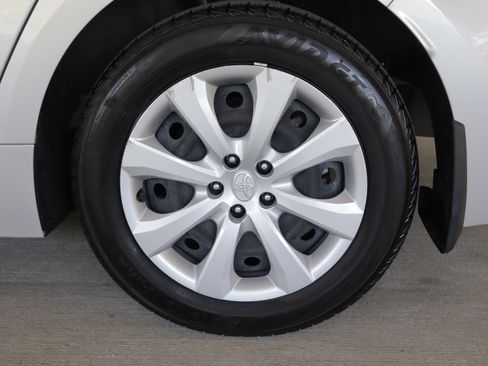 Used 2023 Toyota Corolla LE w/ Carpet Mat Package (TMS) FWD image 26