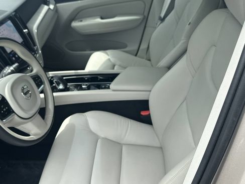 Used 2024 Volvo XC60 B5 Plus w/ Protection Package Premier AWD/4WD image 16