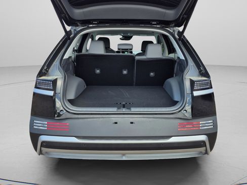 New 2026 Hyundai Ioniq 5 SEL AWD/4WD image 9