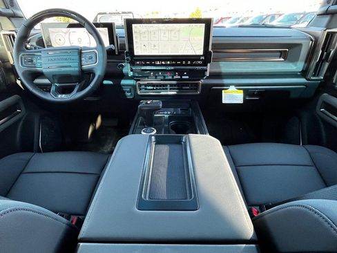 New 2025 GMC Hummer EV 3X image 8