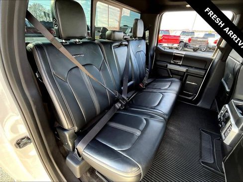 Used 2017 Ford F150 Platinum w/ Equipment Group 701A Luxury AWD/4WD image 25