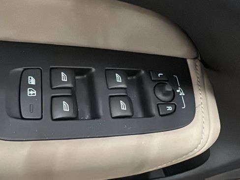 New 2026 Volvo XC60 T8 Plus w/ Protection Package Premier image 22