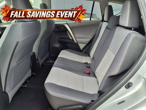 Used 2013 Toyota RAV4 XLE FWD image 12