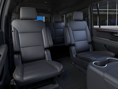 New 2026 Chevrolet Suburban Premier AWD/4WD image 17
