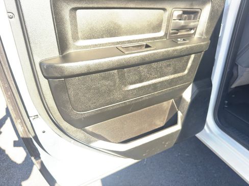 Used 2018 RAM 1500 Express w/ Express Value Package image 9