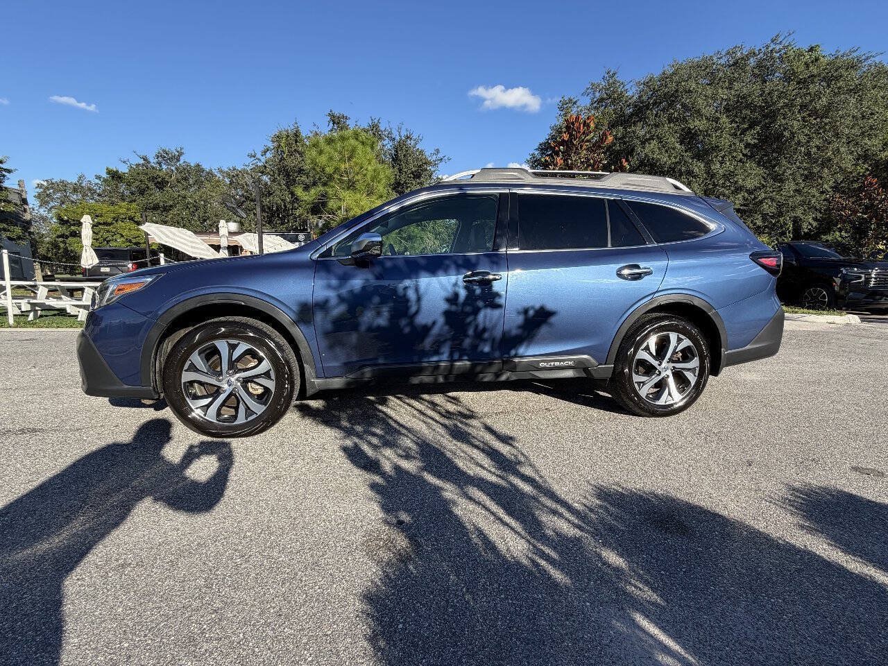Used 2021 Subaru Outback Touring w/ Popular Package #2 AWD/4WD image 4