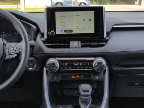 Certified 2025 Toyota RAV4 XLE w/ Convenience Package FWD image 18