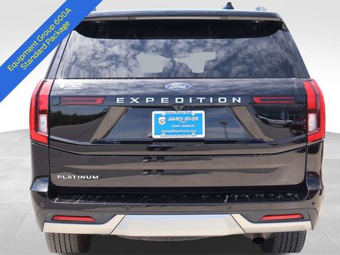 Certified 2025 Ford Expedition Platinum AWD/4WD image 5