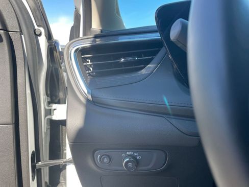 Used 2025 Buick Encore GX Preferred image 33