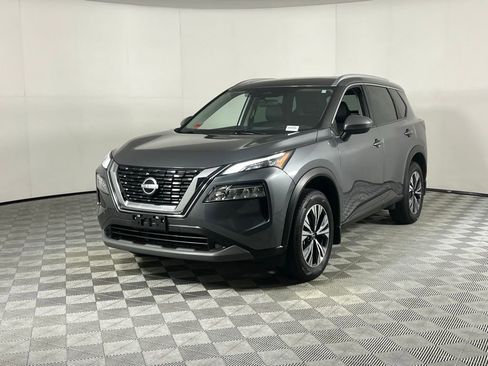 Used 2023 Nissan Rogue SV w/ SV Premium B Package image 3