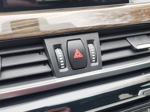 Used 2018 BMW X1 sDrive28i image 21