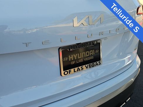 Used 2025 Kia Telluride S AWD/4WD image 11