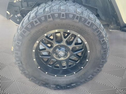 Used 2021 Jeep Gladiator Mojave w/ Trailer Tow Package AWD/4WD image 34