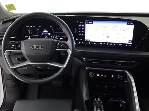 Certified 2025 Audi Q5 Premium Plus w/ Premium Plus AWD/4WD image 21