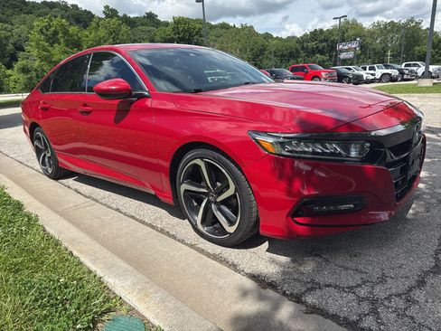 Used 2020 Honda Accord Sport image 3